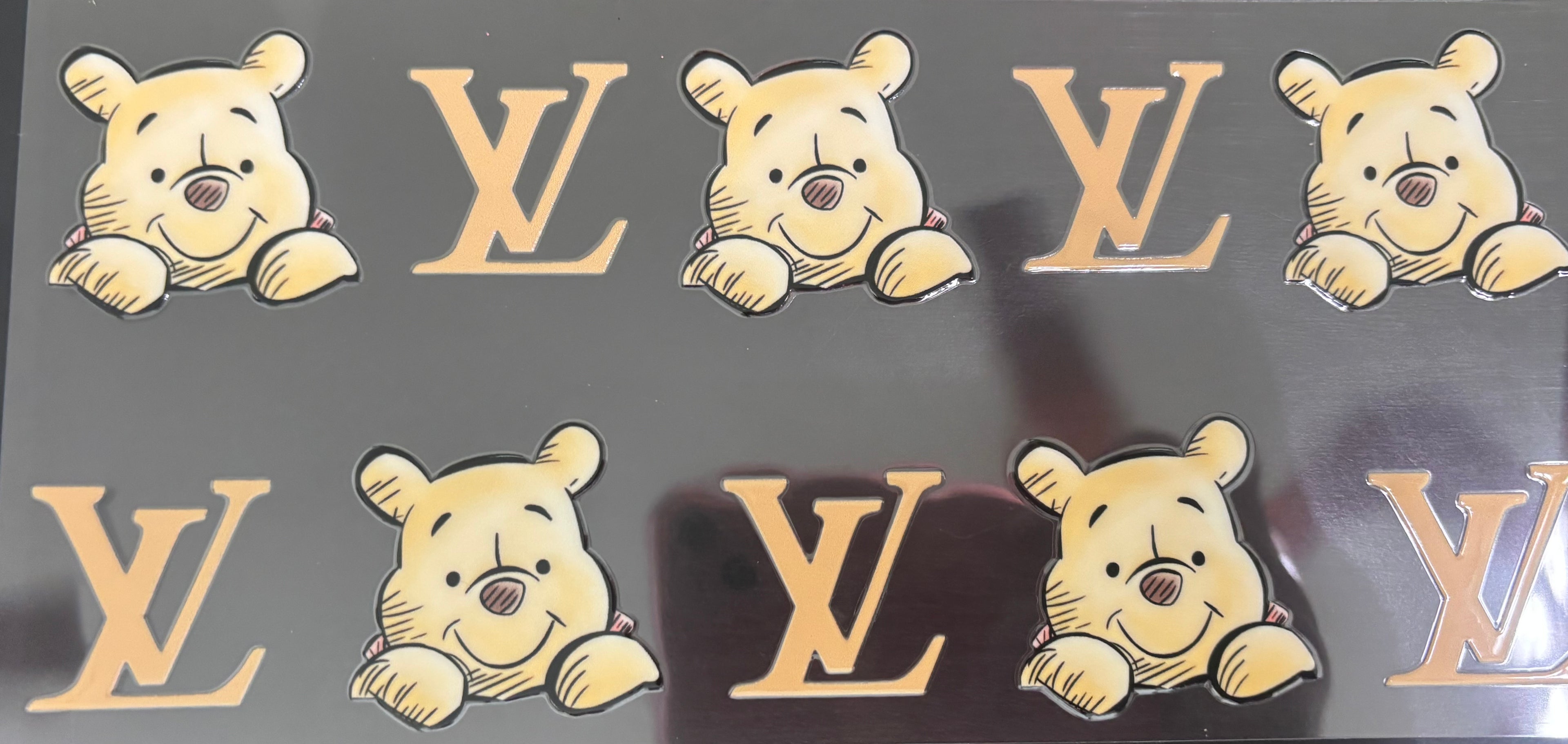 16 oz LV Pooh Bear