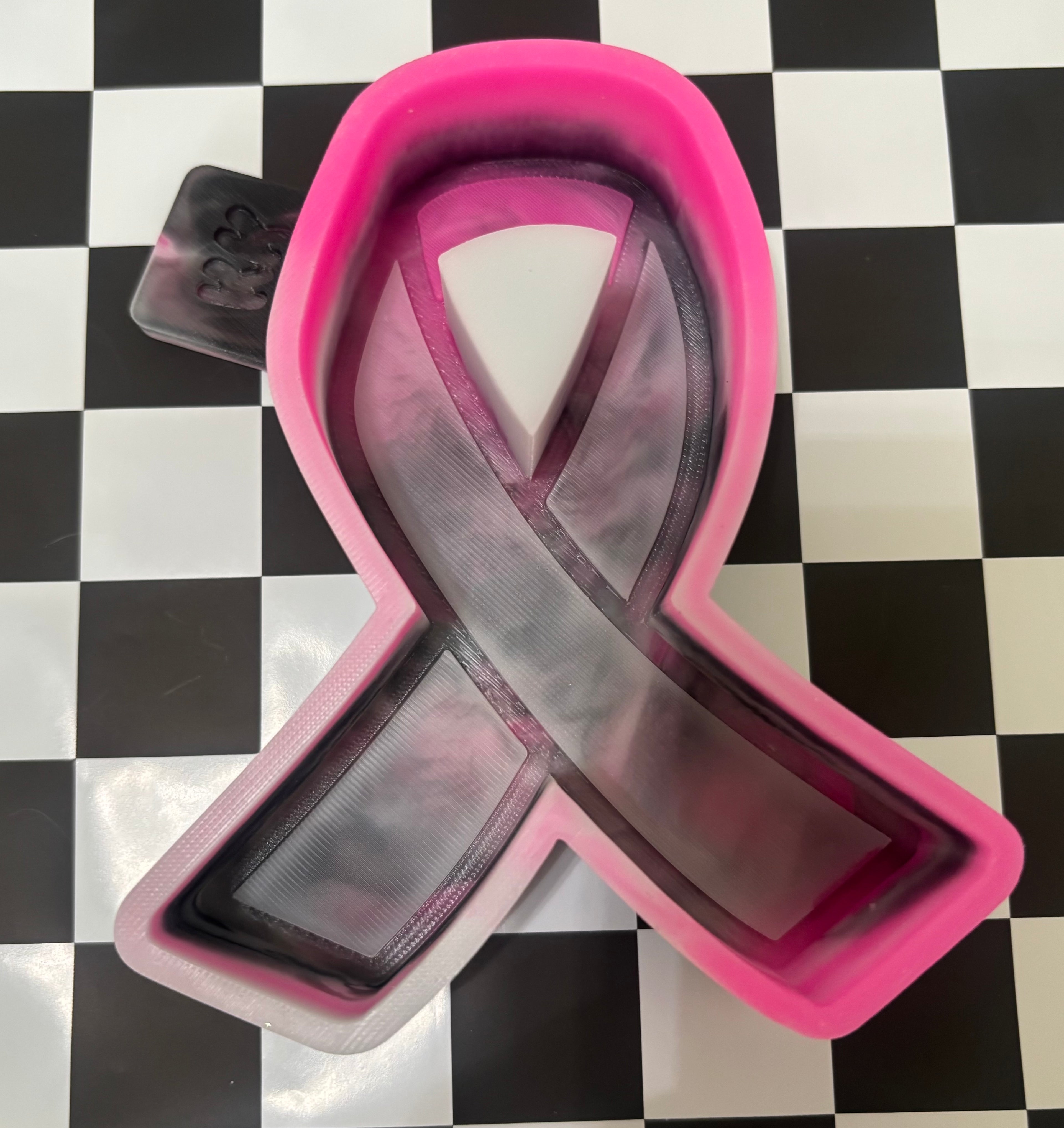 Custom ribbon mold
