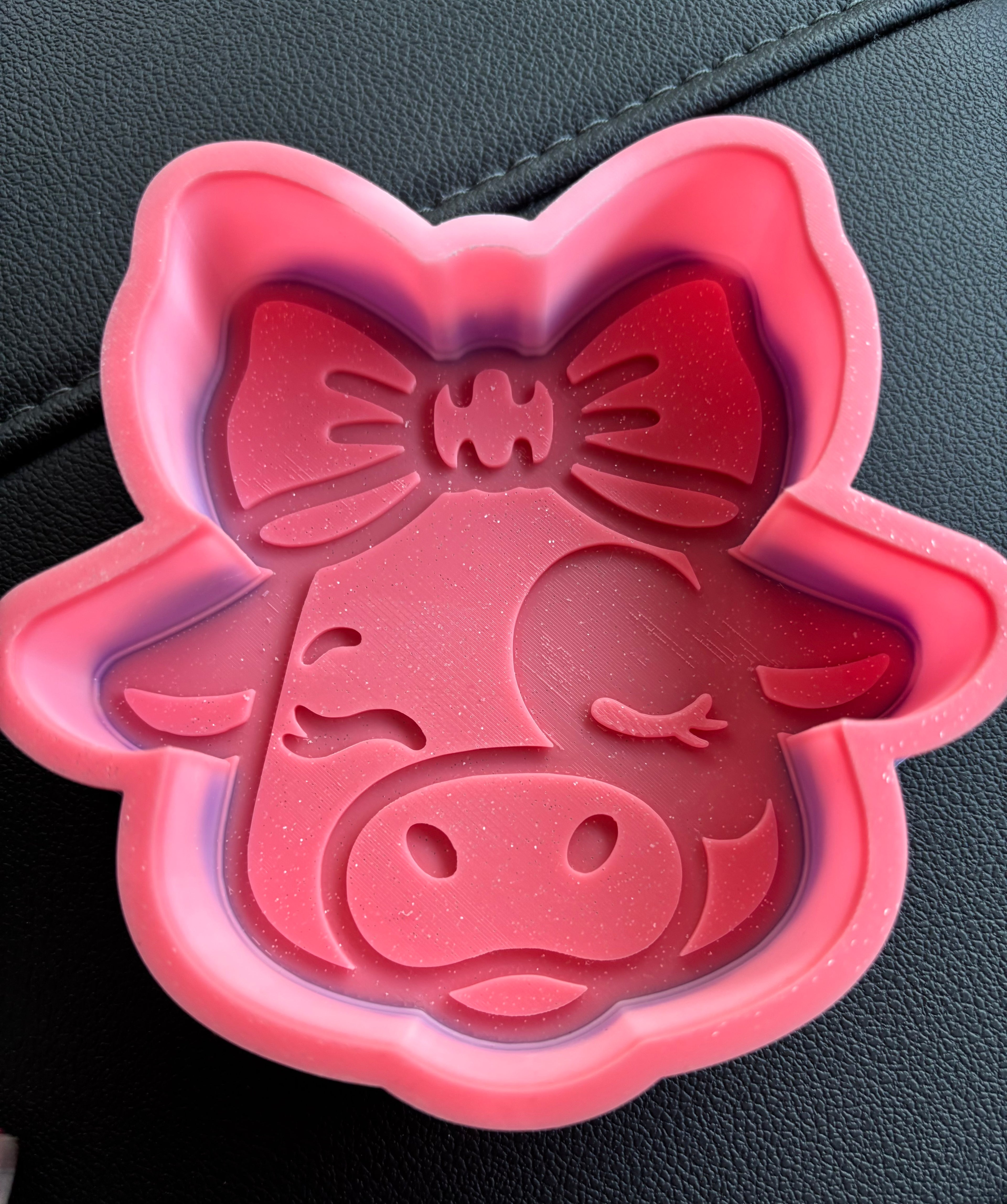 Winking bow cow freshie mold