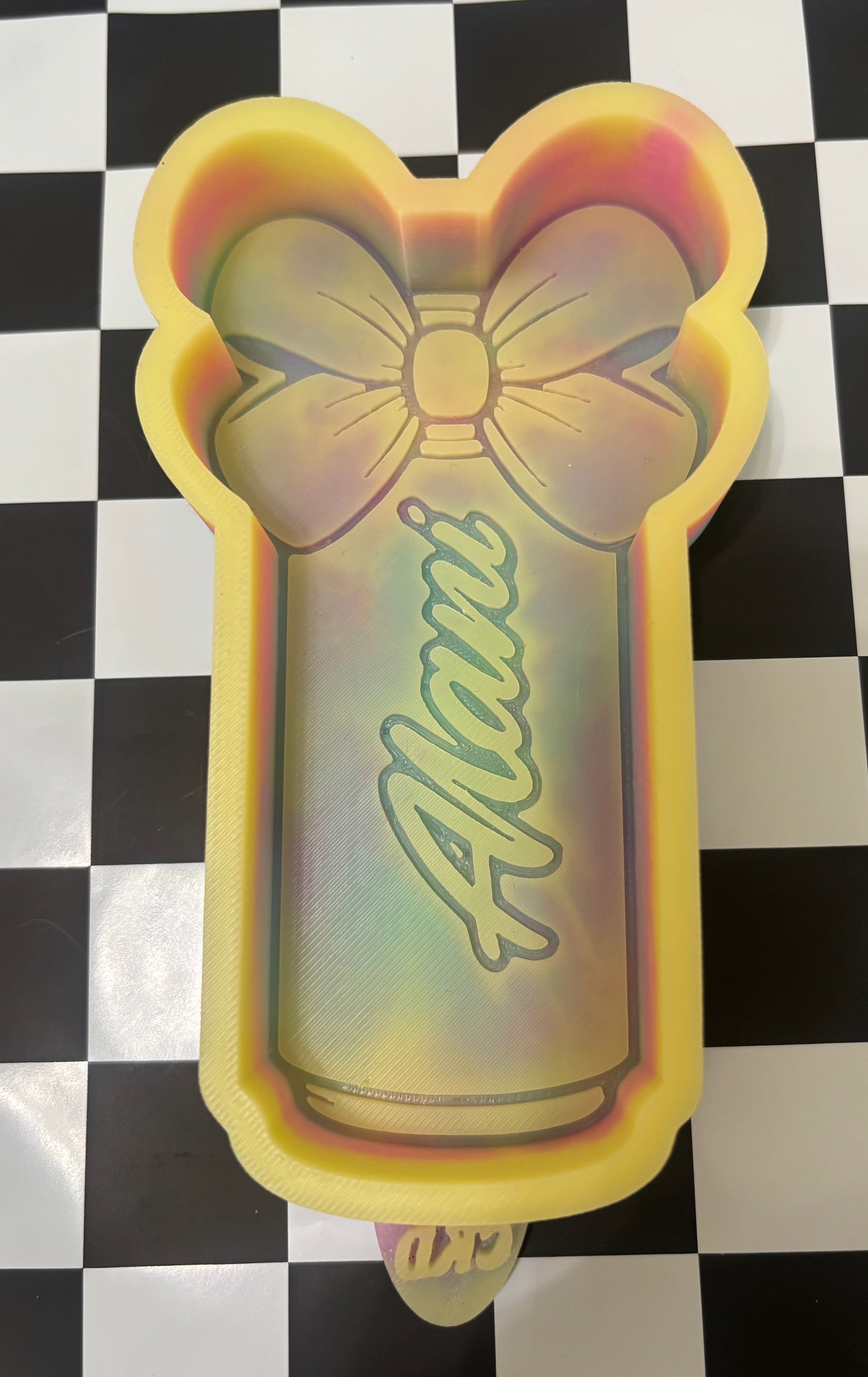 Custom alani with bow mold