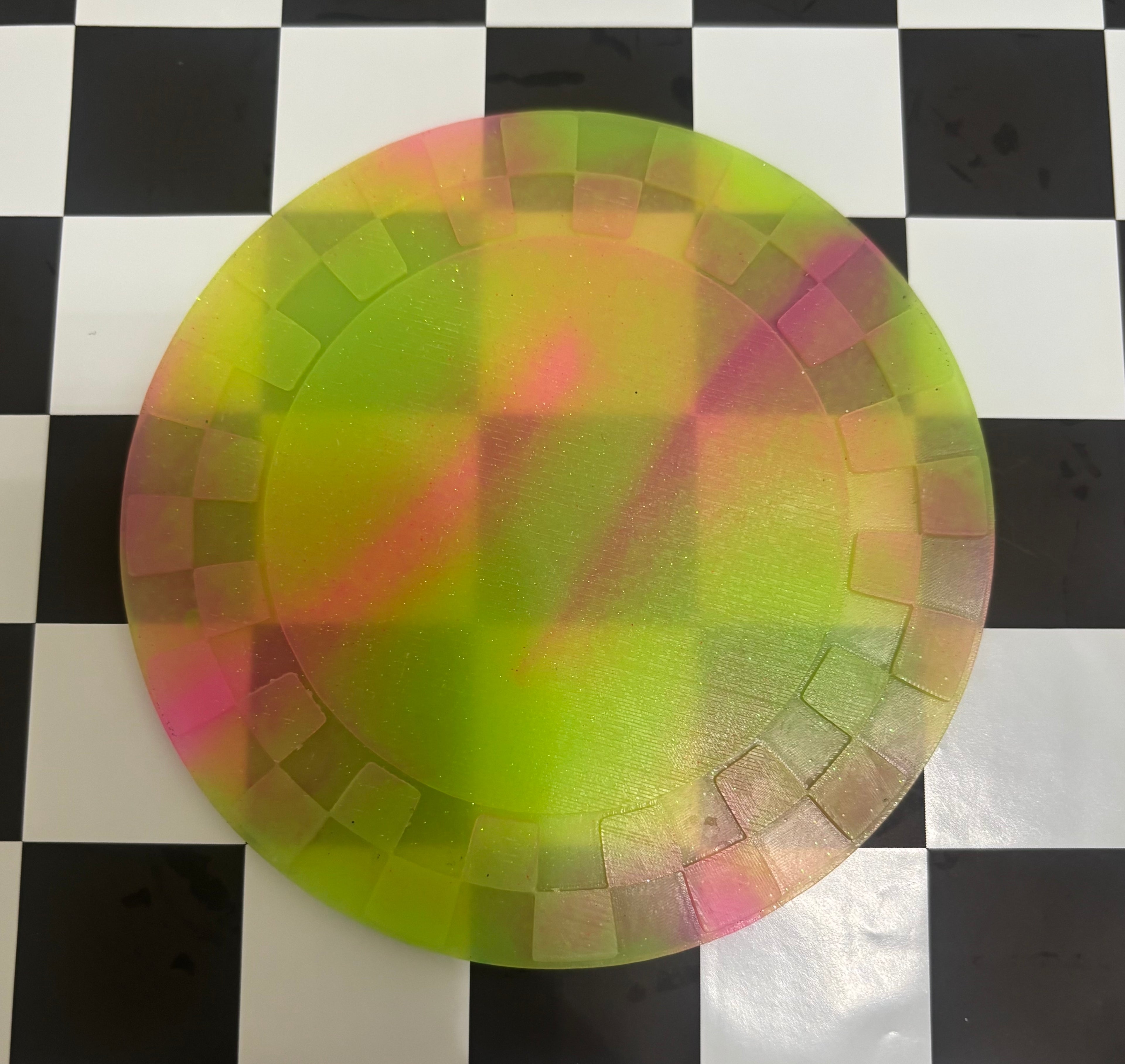 Custom checkered circle mold