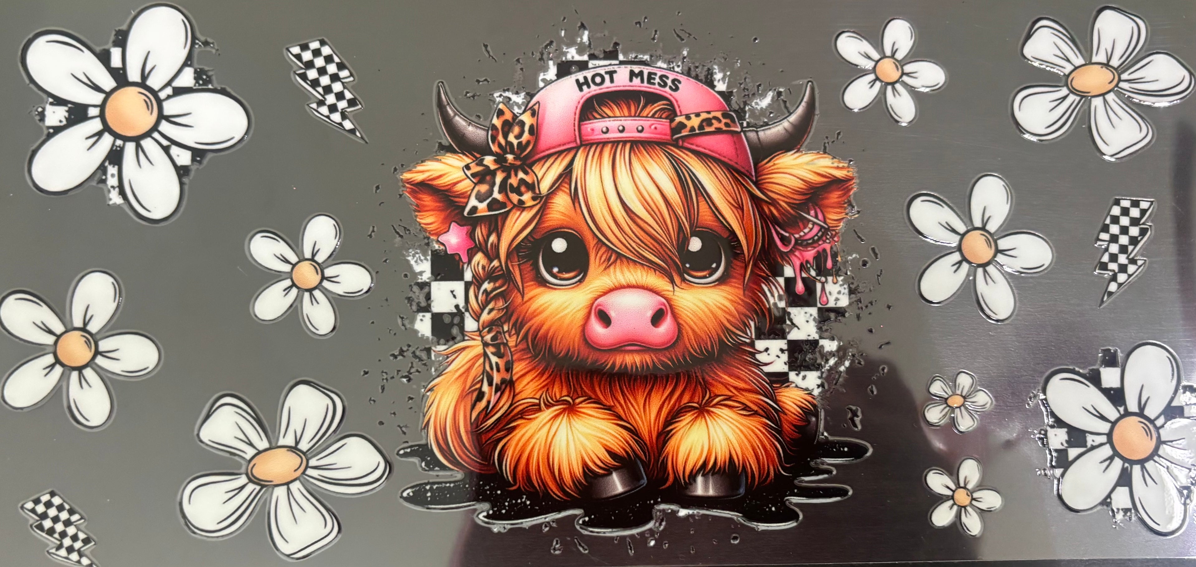 16 oz Hot mess Cow with pink hat