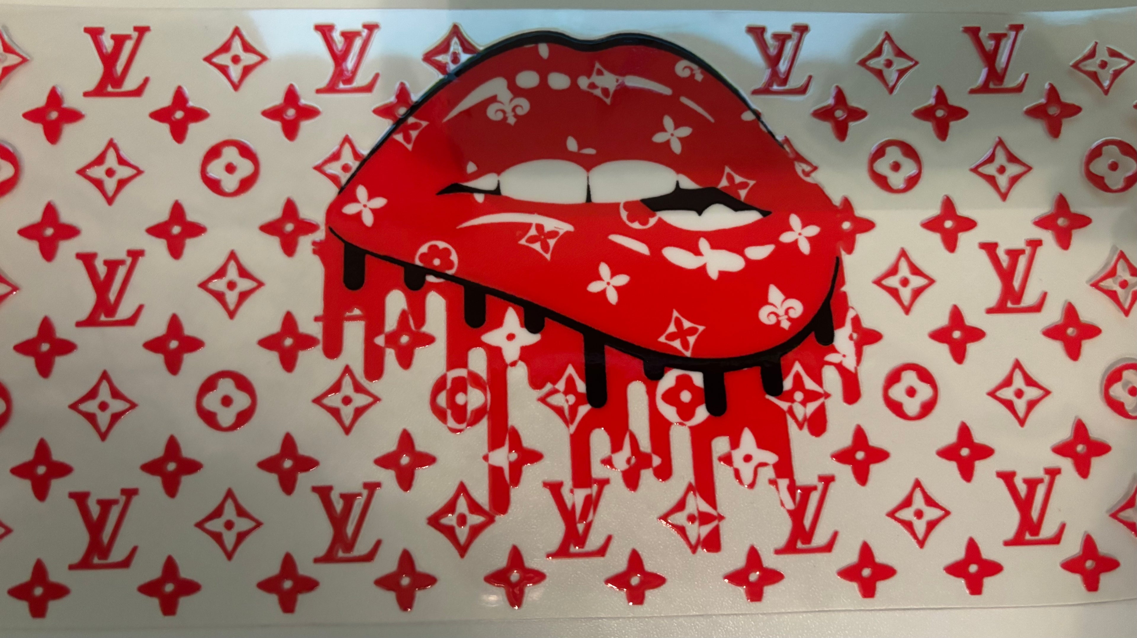 Red Lv Lips 16oz Cup Wrap