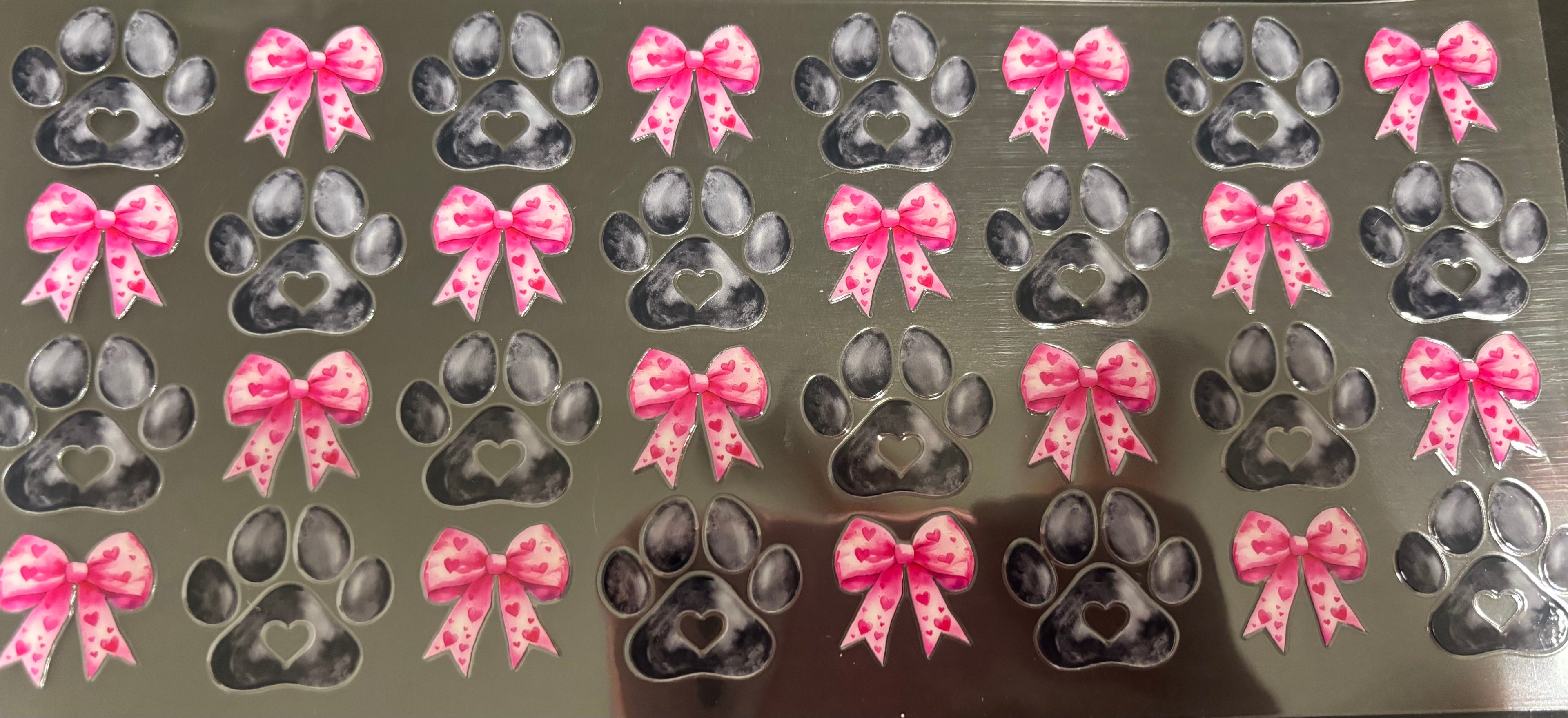 16 oz pink and black paws & bows